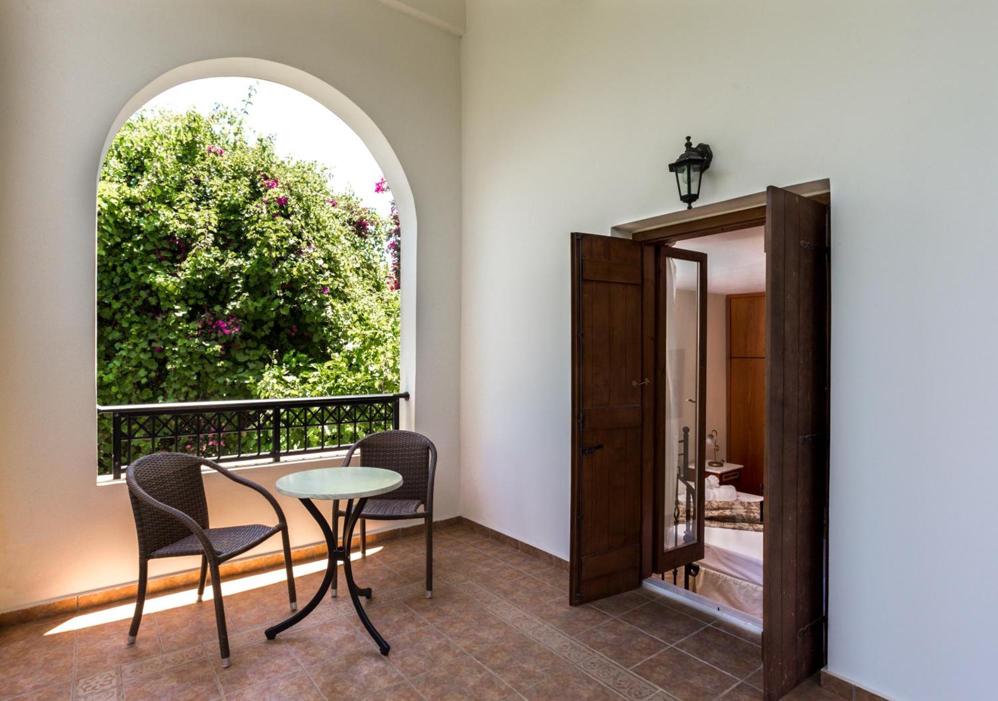 Douliana Villas Chambre photo